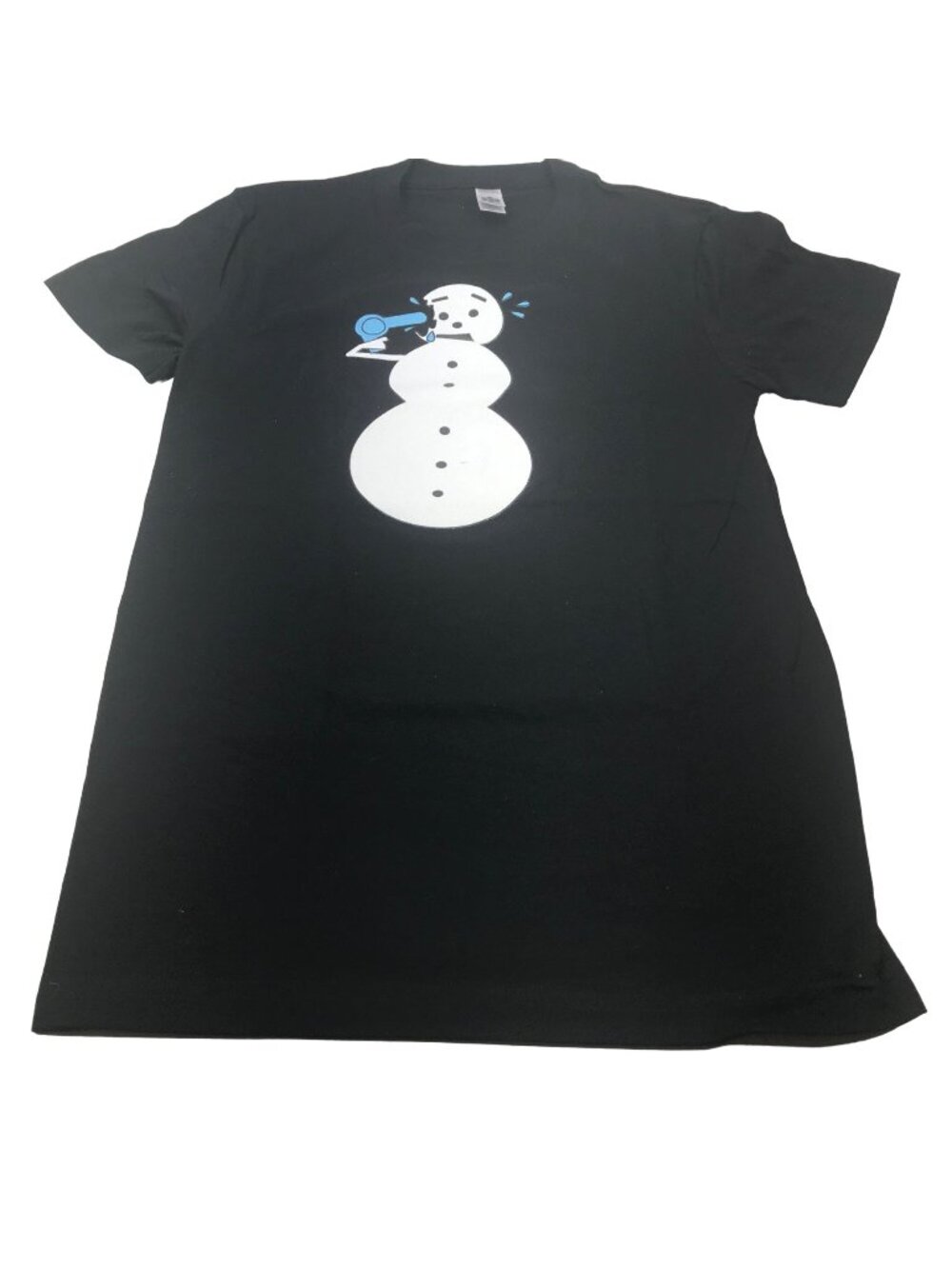 Classic Girl Women's Size Small Snowman With Hair Dryer Short Sleeve Tee NWOT